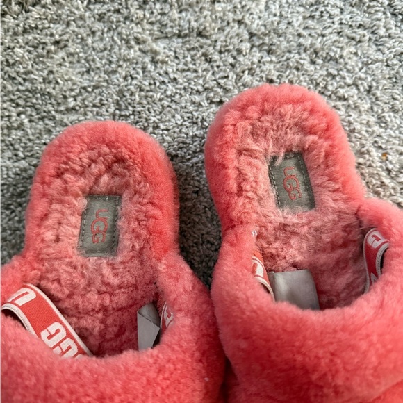 UGG Fluffy Pink Slippers - Picture 5 of 7